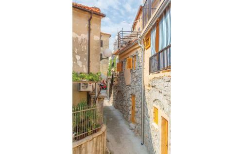 Apartment Omisalj Qr-1809