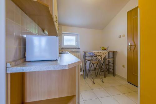 Apartments By The Sea Selce (crikvenica) - 5367
