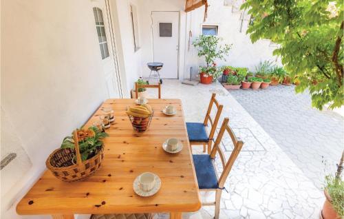 One-bedroom Apartment In Novi Vinodolski