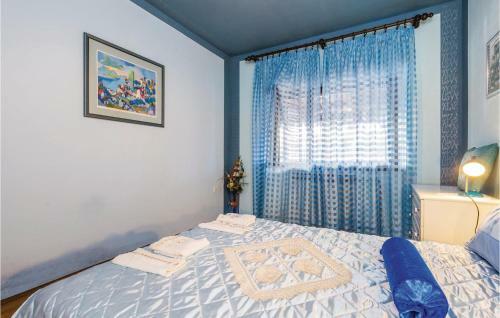 Holiday Home Jurdani 02