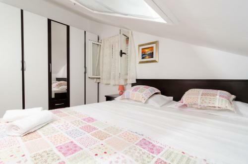 Apartment Mala Ana