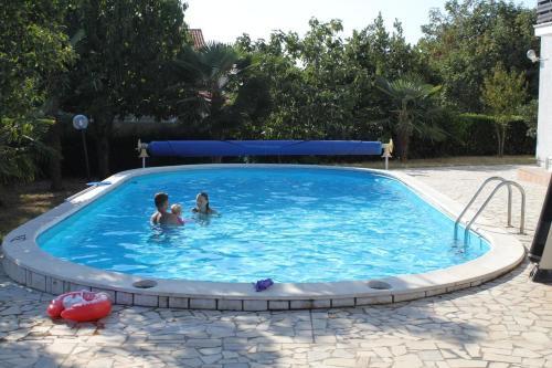 Apartments With A Swimming Pool Porec - 6983
