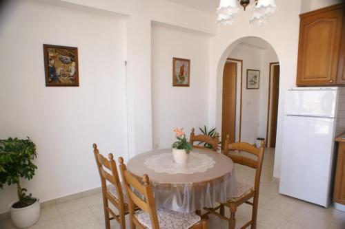 Apartment Lumbarda 4370a