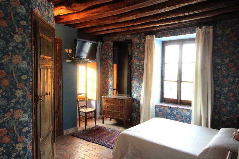 Albergue Ch�teau D'island V�zelay