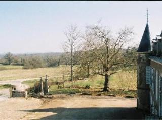 Albergue Ch�teau D'island V�zelay