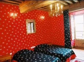 Albergue Ch�teau D'island V�zelay