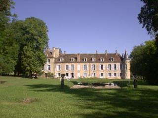 Albergue Ch�teau D'island V�zelay