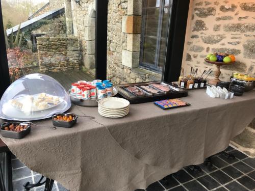 Hotel Le Manoir Des Douets Fleuris