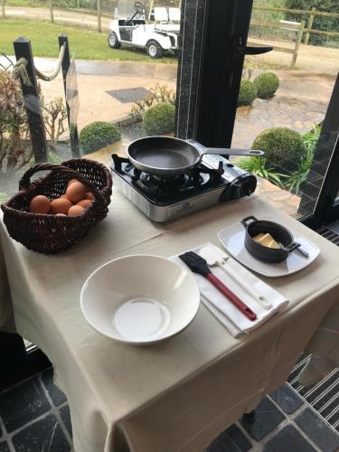Hotel Le Manoir Des Douets Fleuris