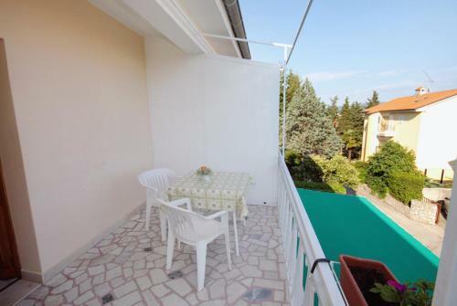 Hostal Rooms With A Parking Space Krk - 5371