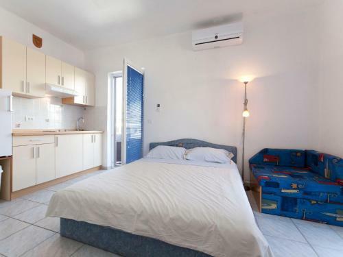 Apartments & Rooms Nikoli?