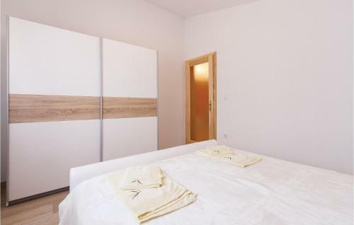 Apartment Vodnjan With Fireplace 10