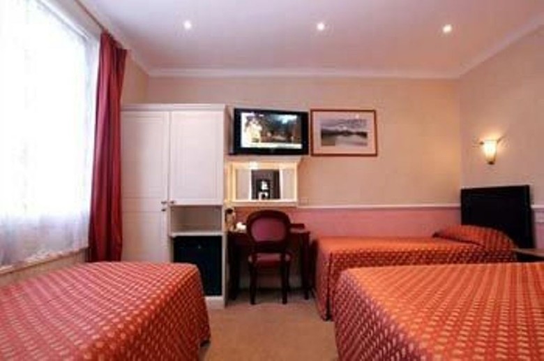Rhodes Hotel