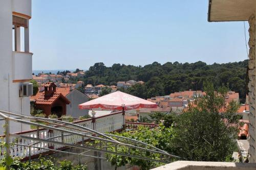 Hostal Apartments And Rooms With Parking Space Palit (rab) - 3195