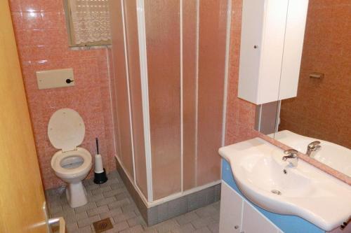 Hostal Apartments And Rooms With Parking Space Palit (rab) - 3195