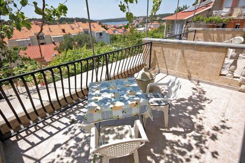 Hostal Apartments And Rooms With Parking Space Palit (rab) - 3195