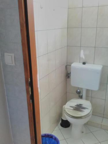 Hostal Apartments And Rooms With Parking Space Palit (rab) - 3195