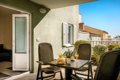 Apartments Amarin
