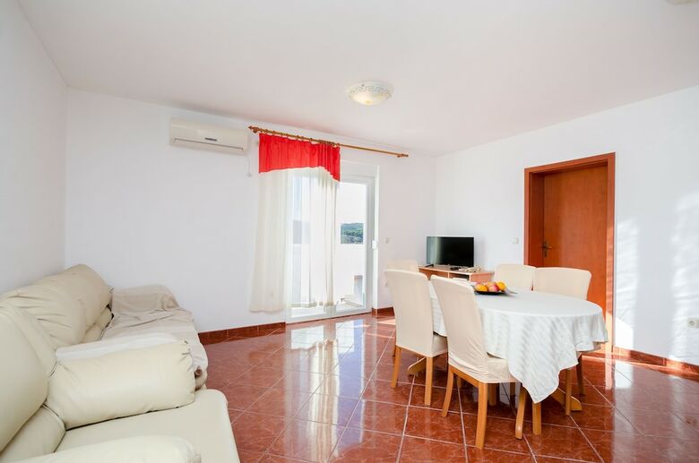 Hostal Apartments Snjezana