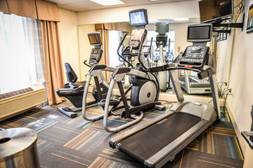 Holiday Inn Express Hotel & Suites Concord