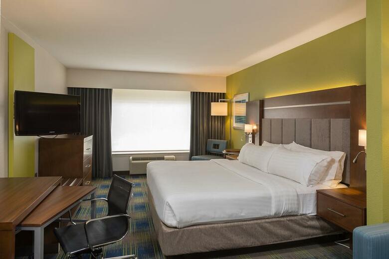 Holiday Inn Express Hotel & Suites Clifton Park