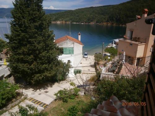 Apartments By The Sea Valun (cres) - 8086