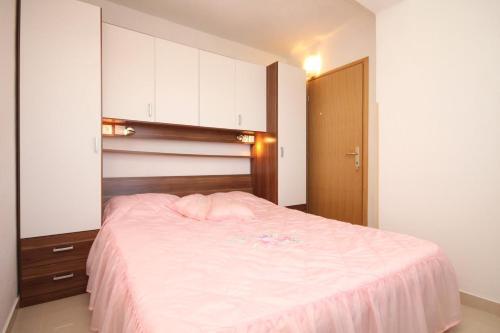 Apartments By The Sea Valun (cres) - 8086