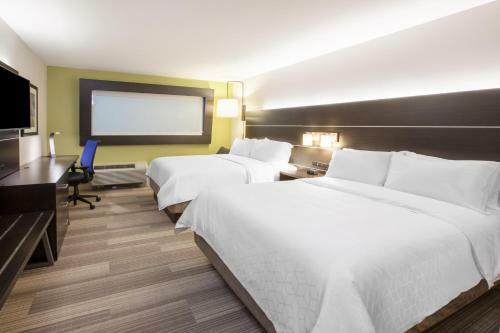 Holiday Inn Express Hotel & Suites Murray