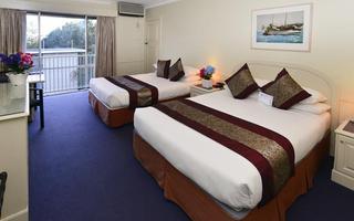 Hotel Best Western Twin Towers Inn