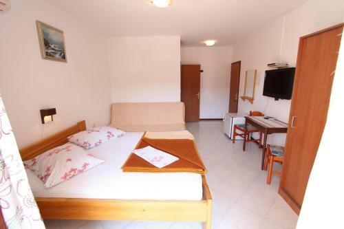 Room And Apartments Mariza