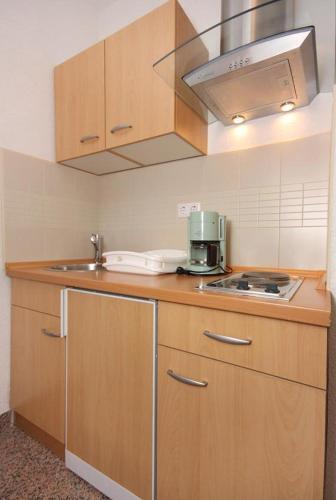 Hostal Apartments With A Parking Space Vodice - 2995