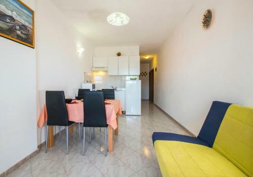 Apartments Iris