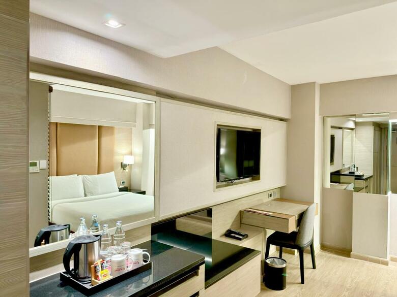 Hotel Ramada By Wyndham Bangkok Sukhumvit 11