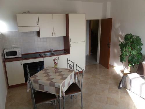 Bed & Breakfast Guest House Lucija