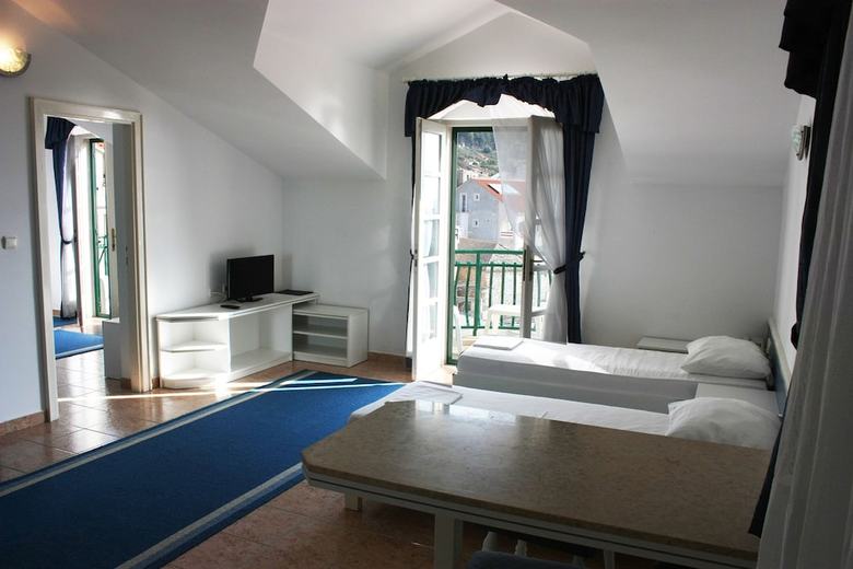 Hotel Ivan