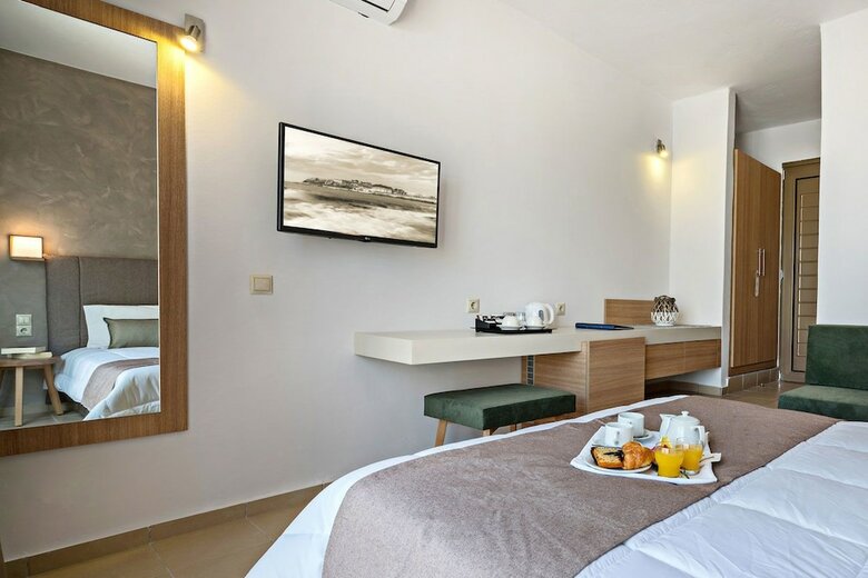 Nefeli Hotel