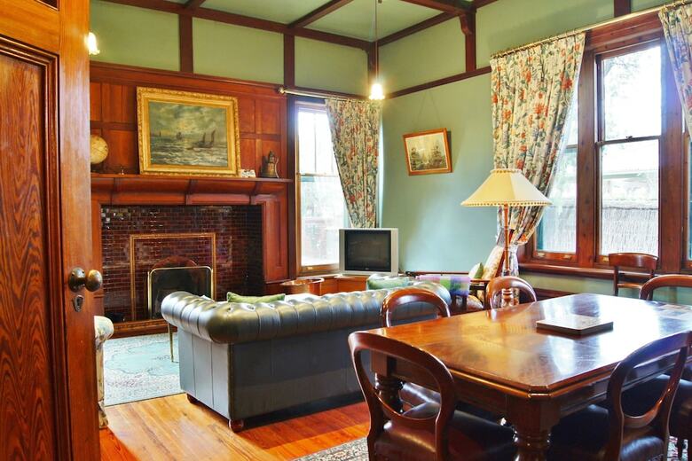 Hotel Buxton Manor Apartments