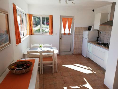 Shell Bay Apartments