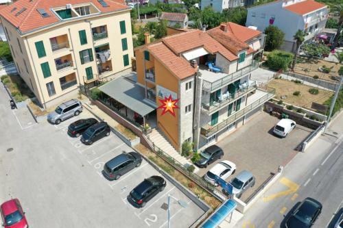 Nina Apartments