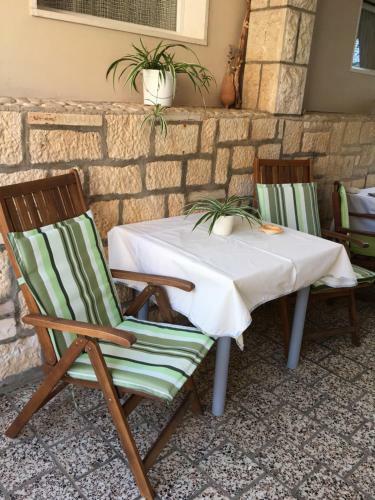 Hostal Guesthouse Cipre