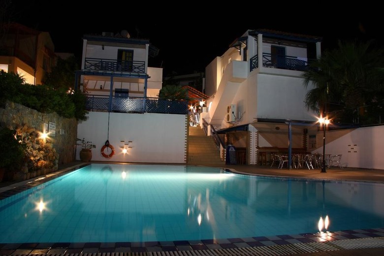 Apartamentos Mika Villas