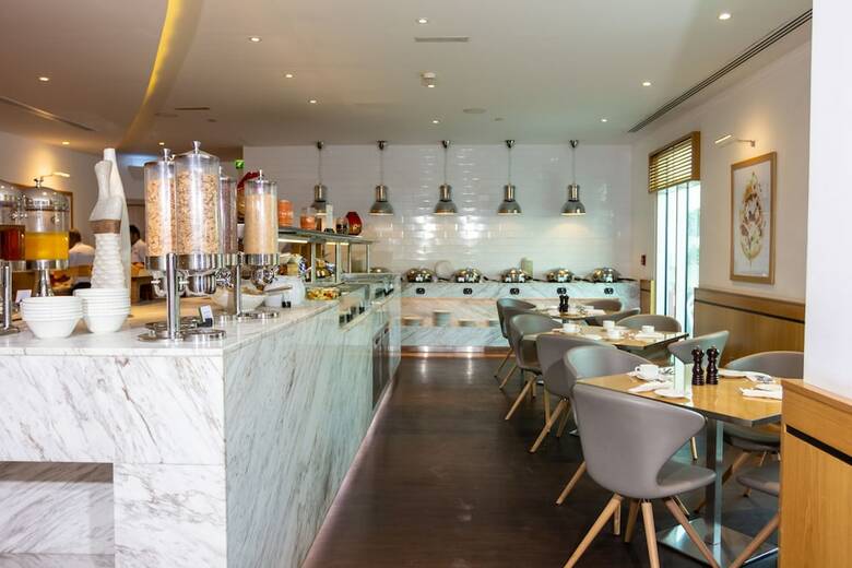 Hotel Premier Inn Dubai Investment Park