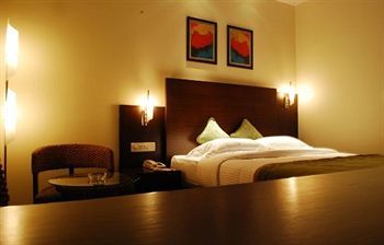 Hotel Nandhana Hometel