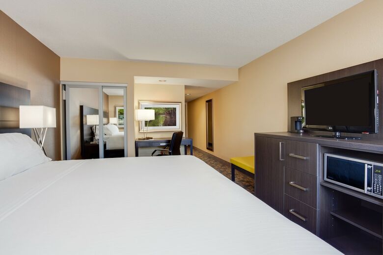 Hotel Lakeview Inn & Suites Frederiction