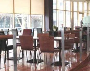 Waldorf Apartment Hotel Canbe