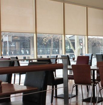 Waldorf Apartment Hotel Canbe