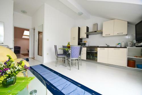 Apartments Villa Ana