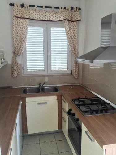 Apartment Banjol 4952a
