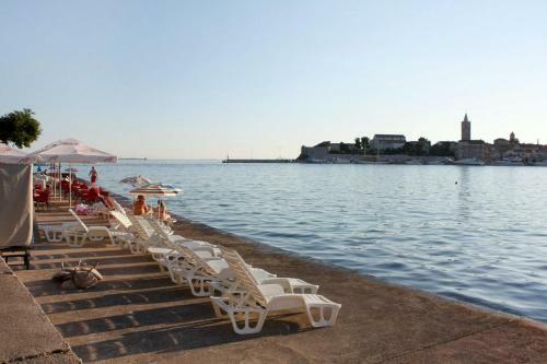 Apartment Banjol 4952a