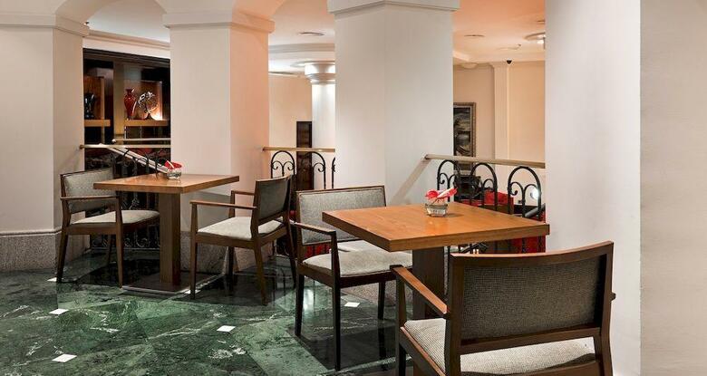Hotel NH Collection Madrid Paseo Del Prado